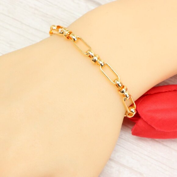 "Trendy Handmade Bracelet – A Thoughtful Gift for Girls & Women | UNVRC1557 - Picture 6 of 10